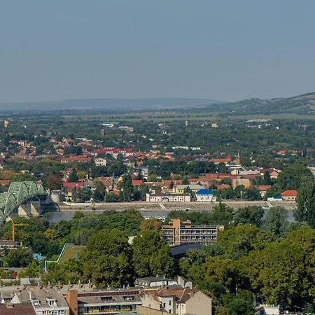 Apartment Panorama Apartmanhaz Esztergom