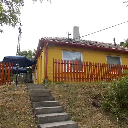 Panorama Apartmanhaz *