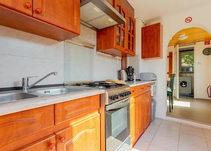 Panorama Apartmanhaz Daire Estergon