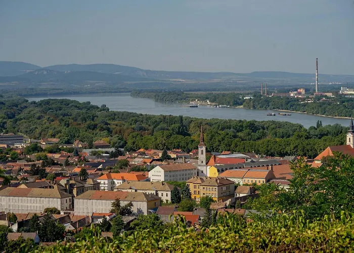 Panorama Apartmanhaz Daire Estergon