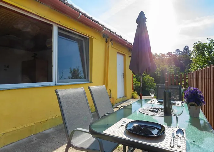 Panorama Apartmanhaz * Estergon